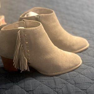 Women’s Vionic Fringe Booties